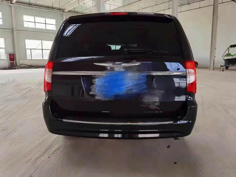 保定16年克莱斯勒大捷龙9