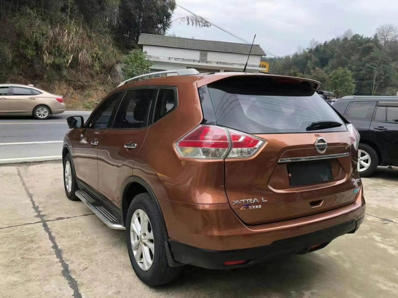 永州15年日產奇駿8