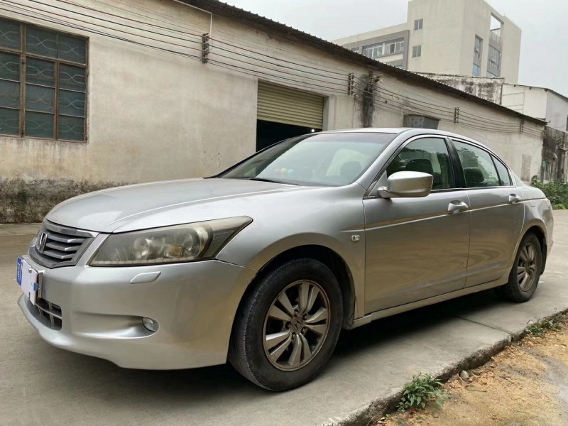 江门08年本田雅阁2