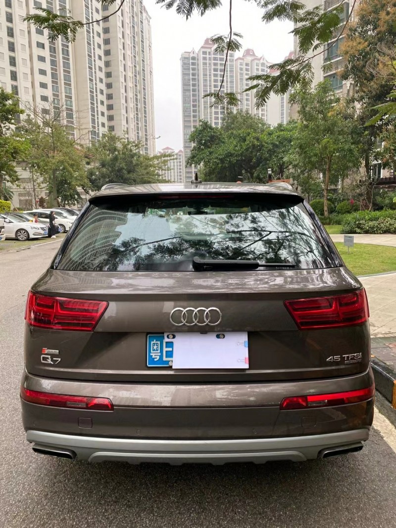 珠海16年奧迪Q74
