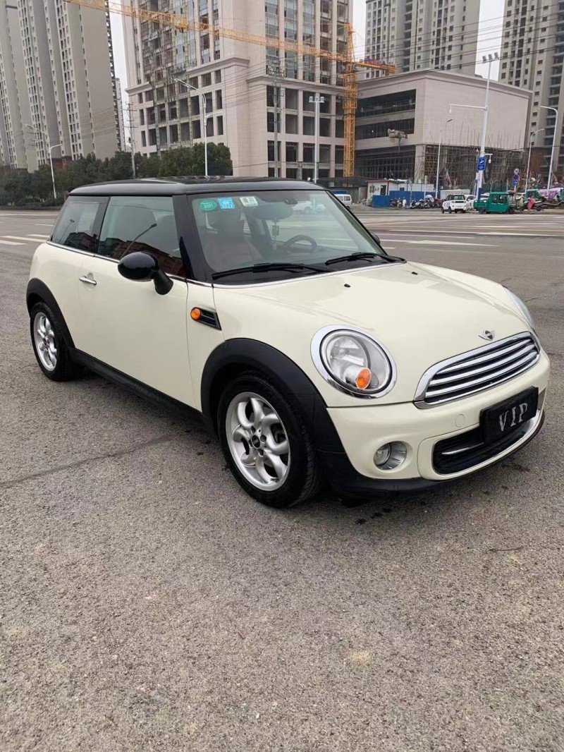 合肥14年寶馬MINI3