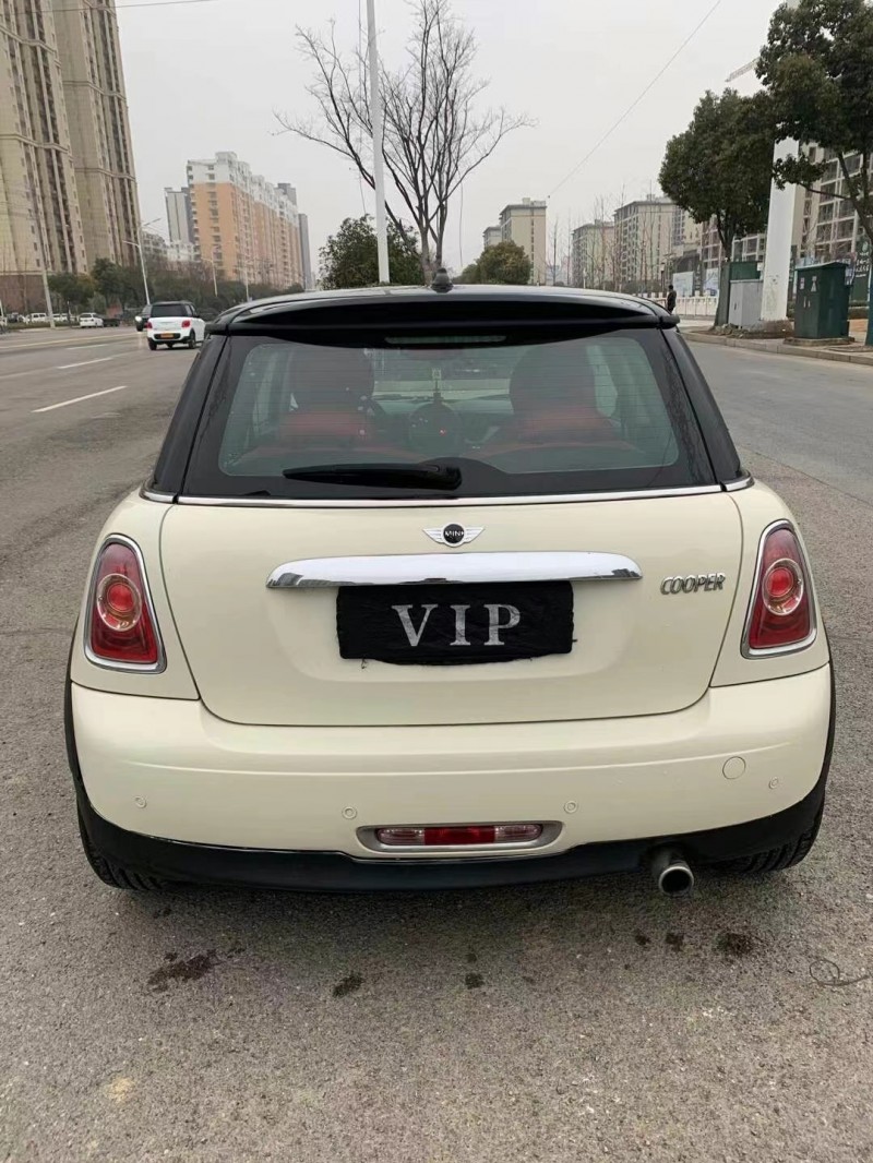 合肥14年寶馬MINI4