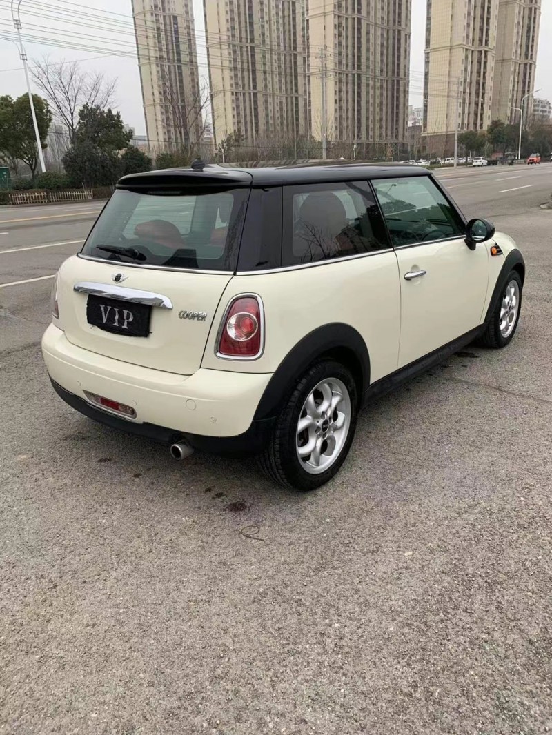 合肥14年寶馬MINI5