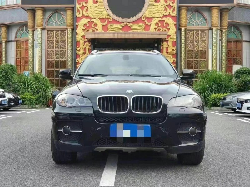 济宁12年宝马X61