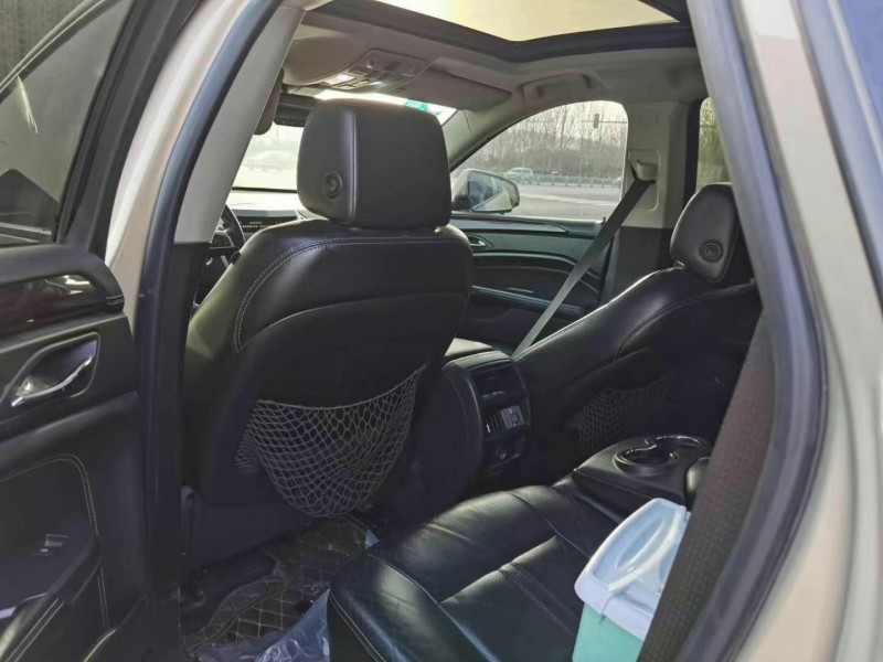 邵阳12年凯迪拉克SRX6