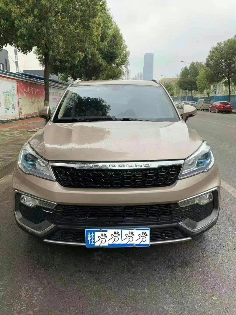 玉林18年獵豹汽車CS91