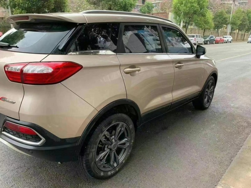 玉林18年獵豹汽車CS97