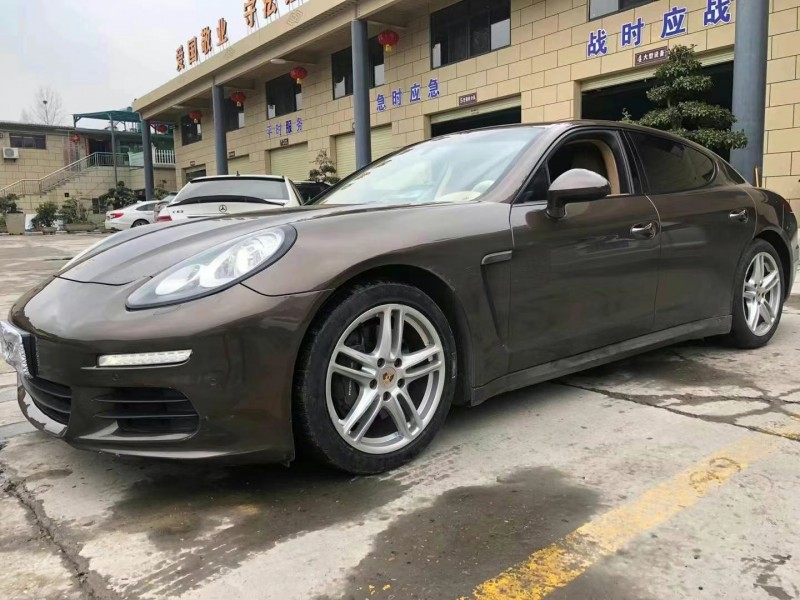 宜昌15年保時捷帕拉梅拉7