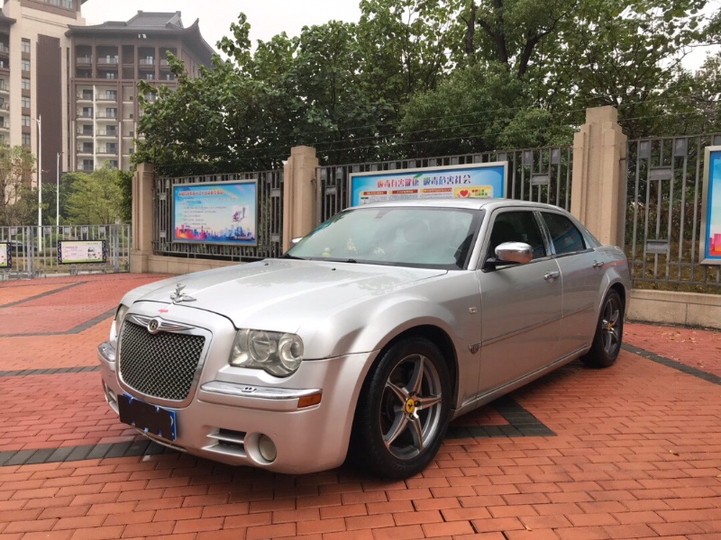 广州06年克莱斯勒300C2