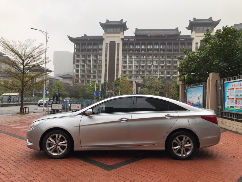 广州12年现代索纳塔八3