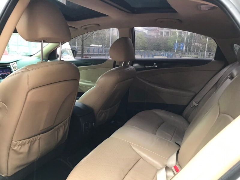 广州12年现代索纳塔八7