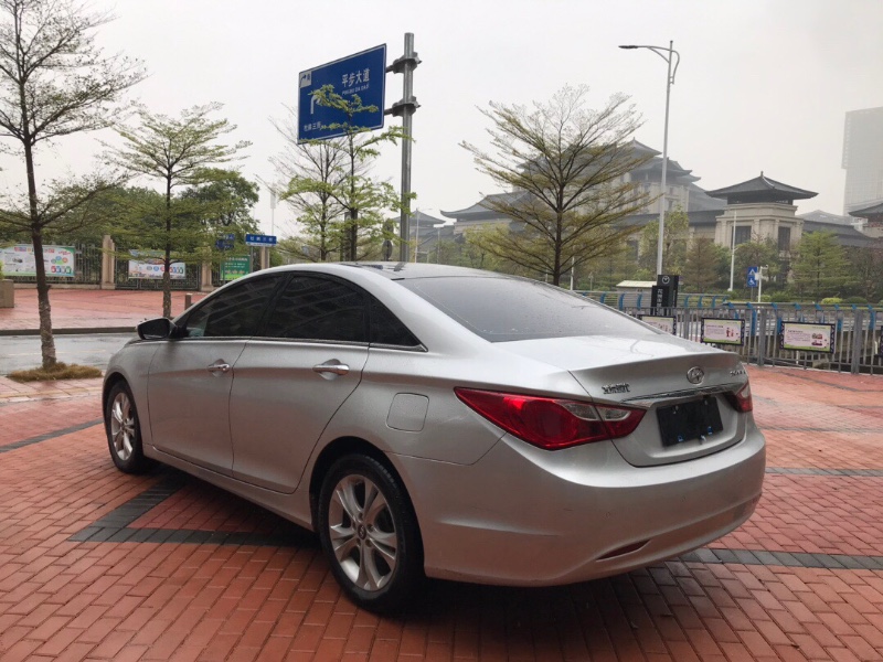 广州12年现代索纳塔八4