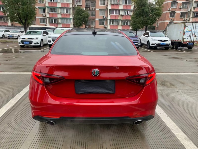 寧波19年阿爾法·羅密歐Stelvio1