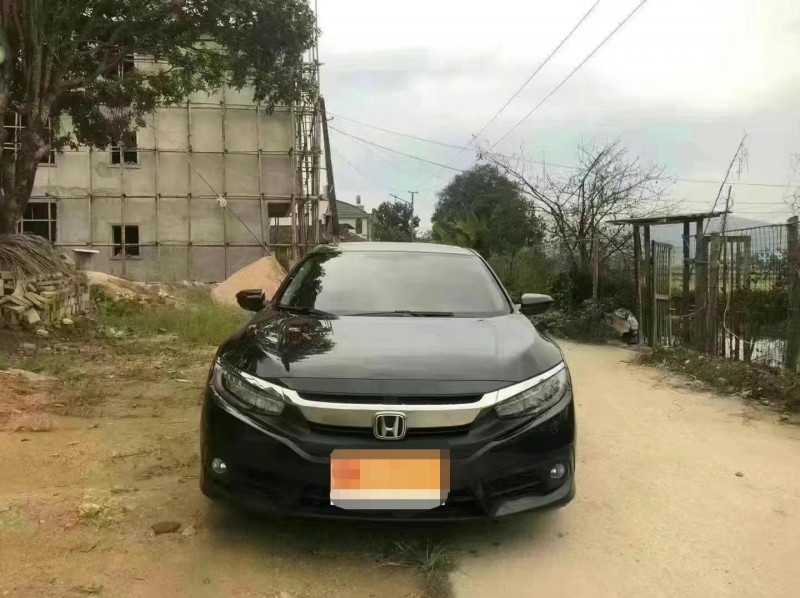 武汉18年本田思域1