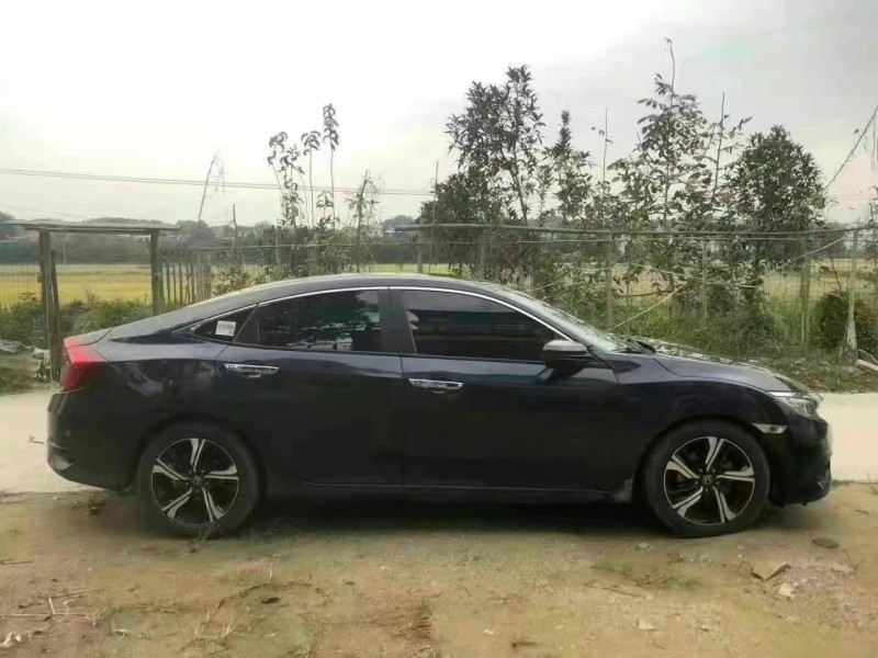 武汉18年本田思域2