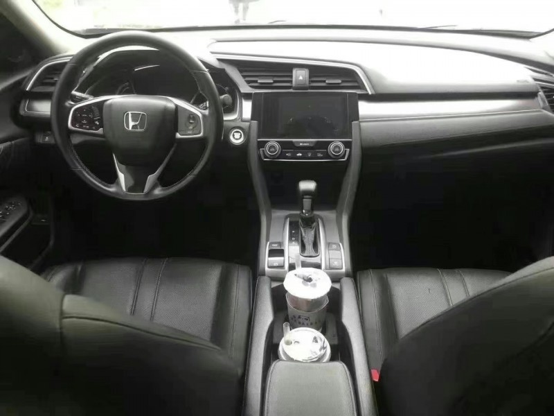 武汉18年本田思域3