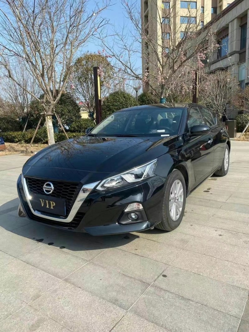 南京20年日產天籟3