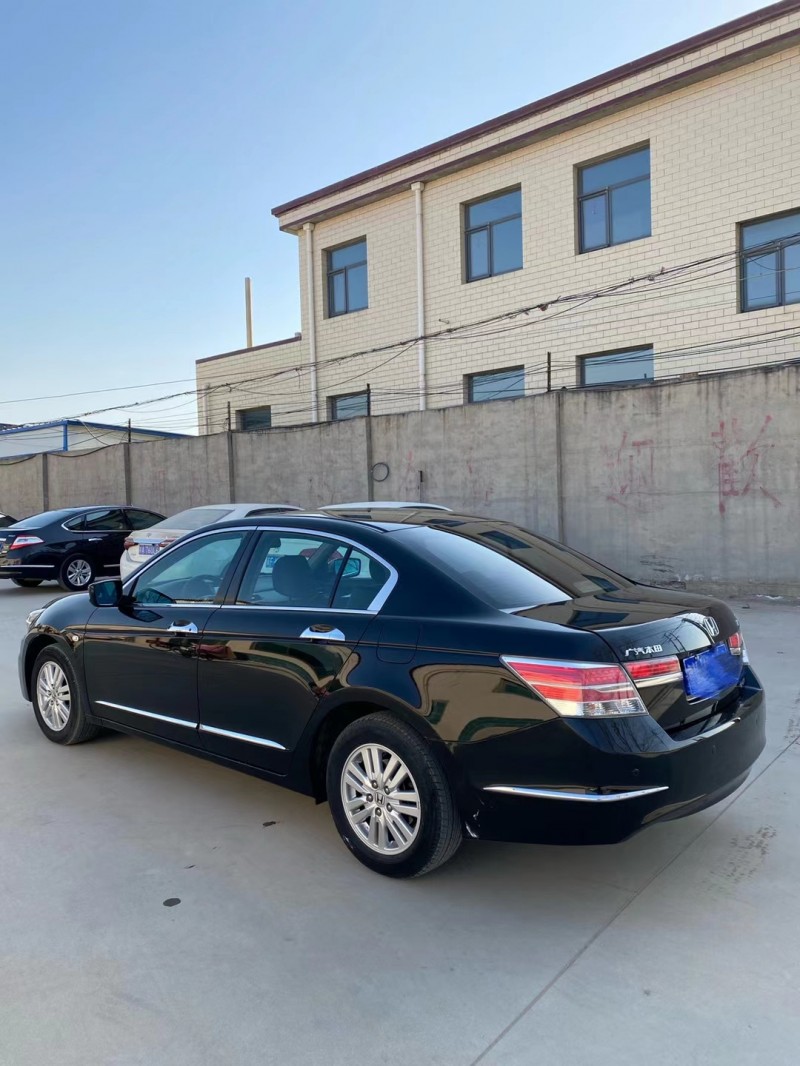 保定12年本田雅阁3