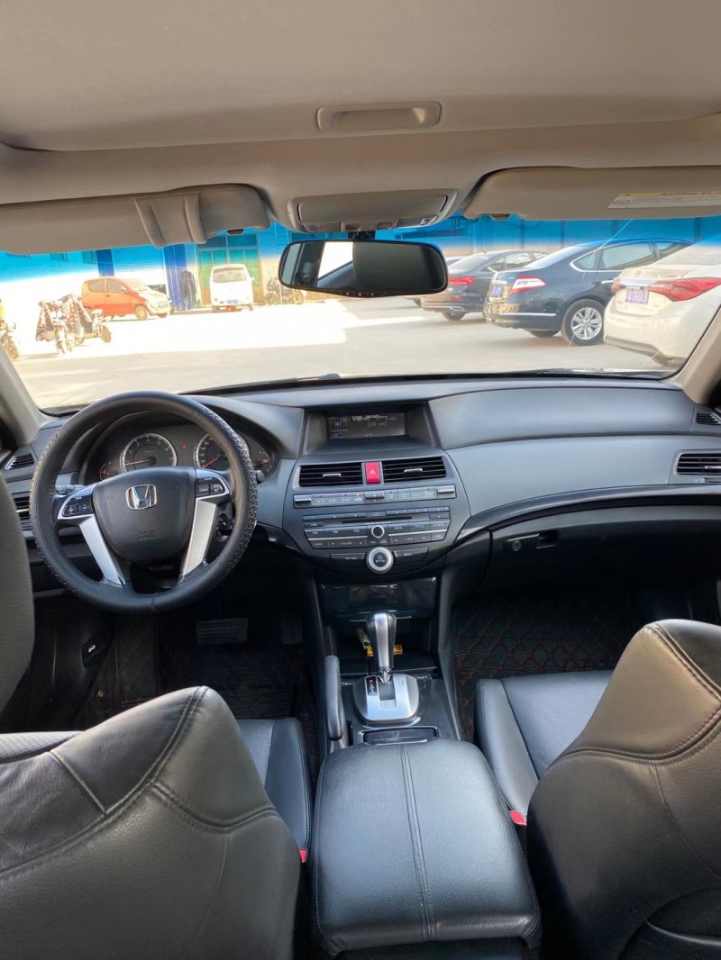 保定12年本田雅阁5