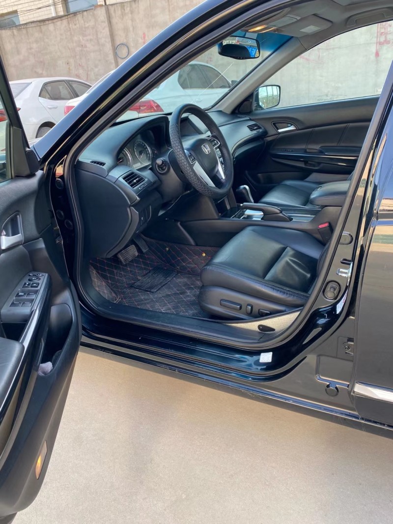 保定12年本田雅阁7