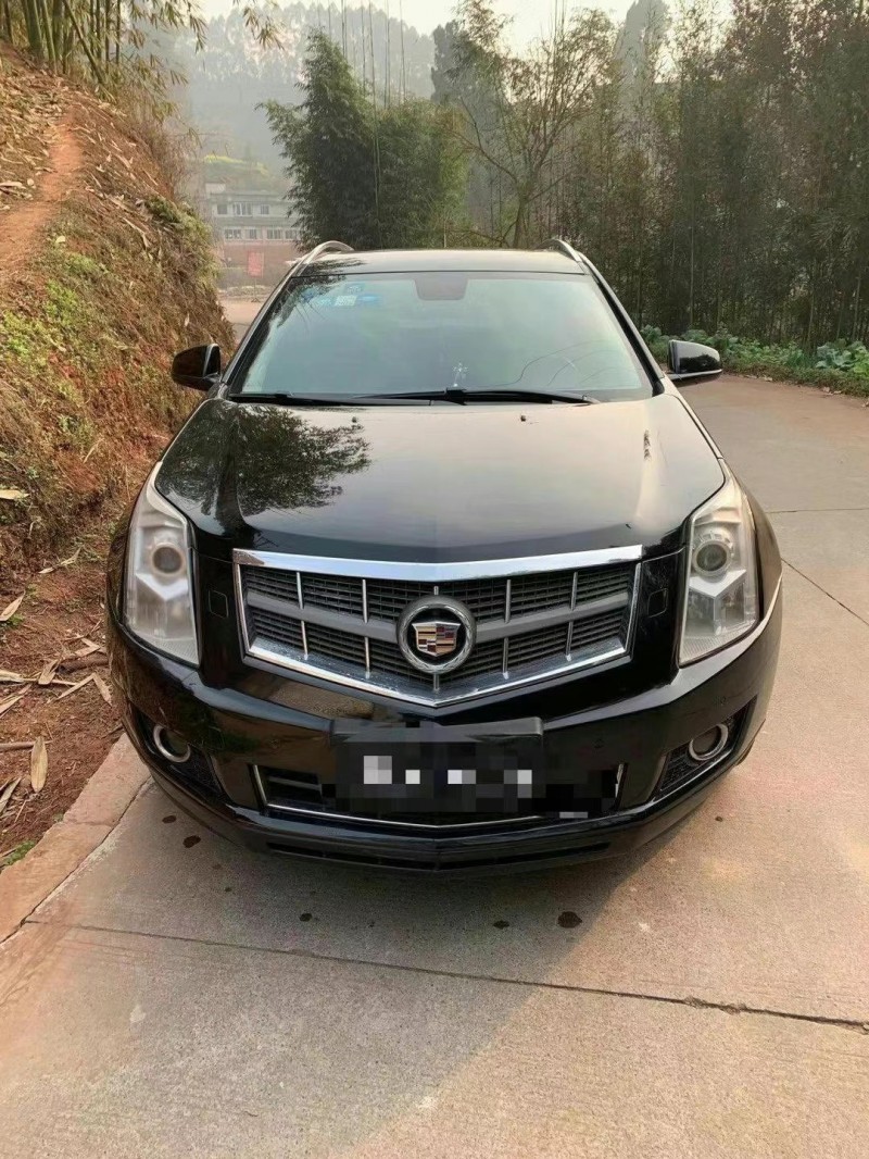 成都10年凯迪拉克SRX1