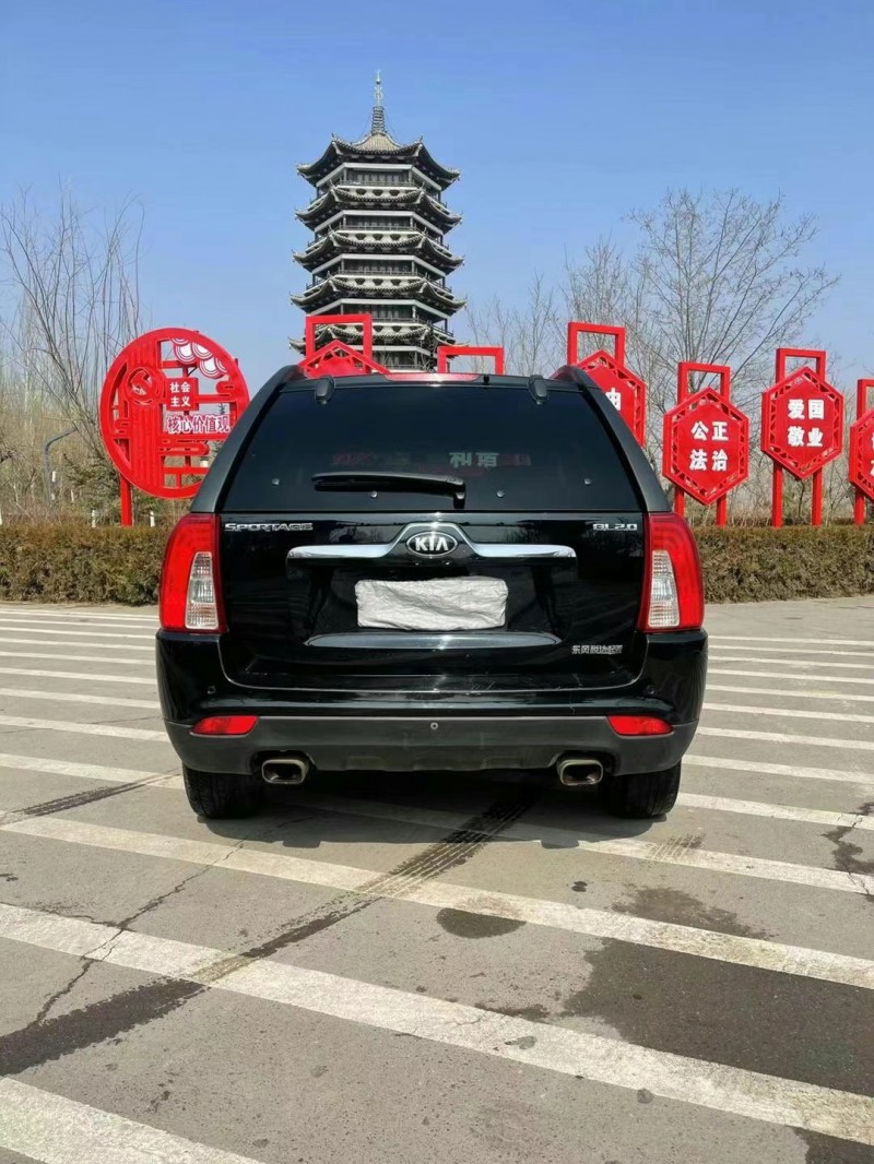 唐山14年起亞獅跑9