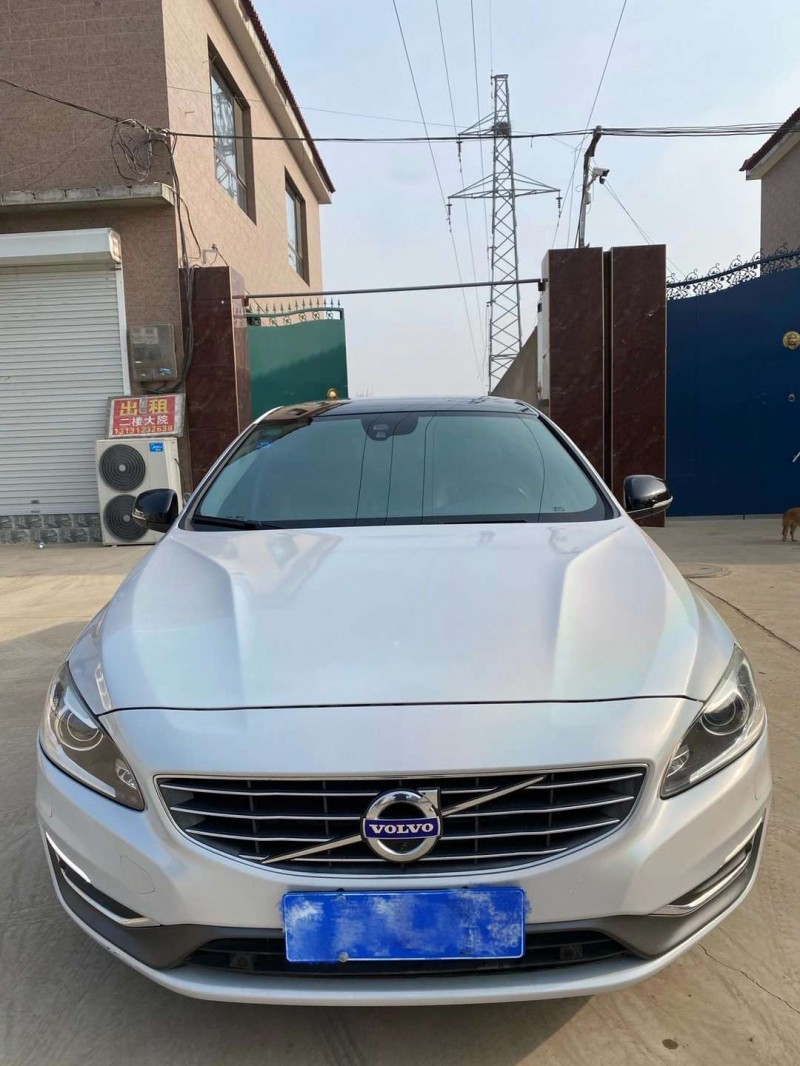 保定18年沃尔沃S60L8