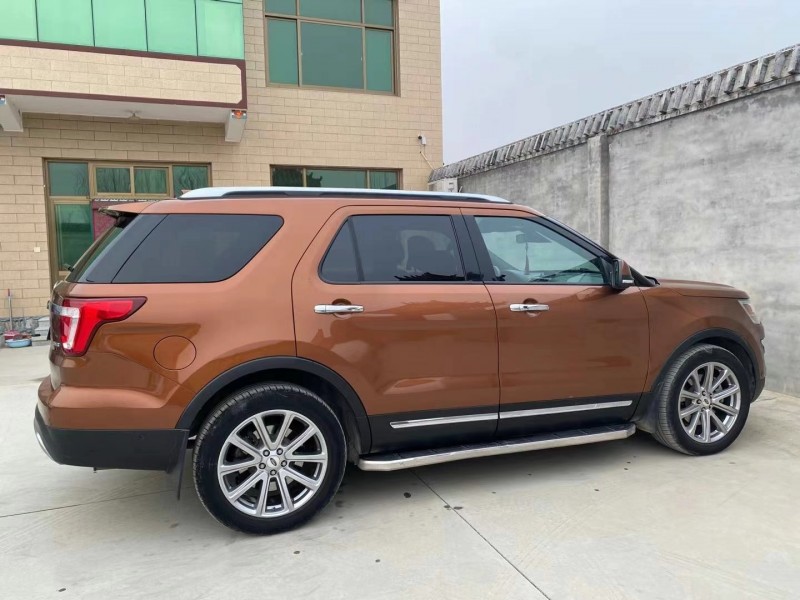 保定17年福特探险者6