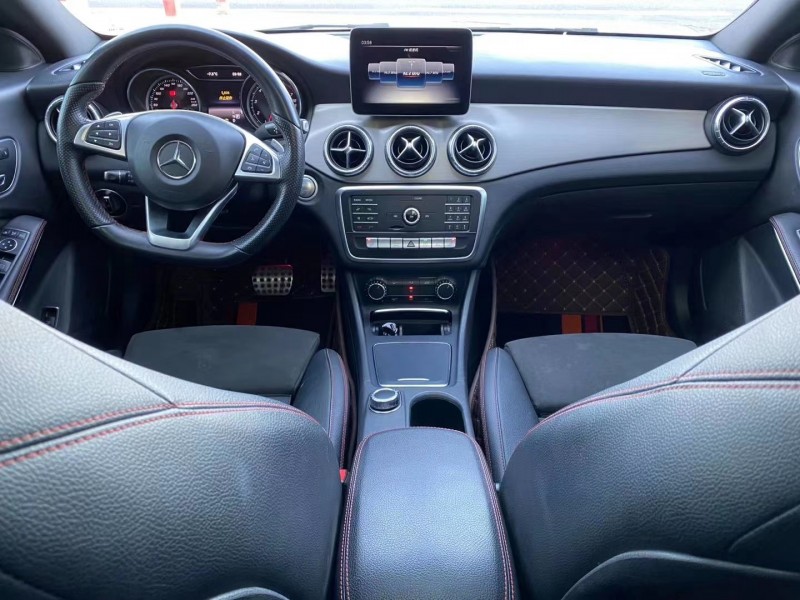 保定18年奔驰CLA5