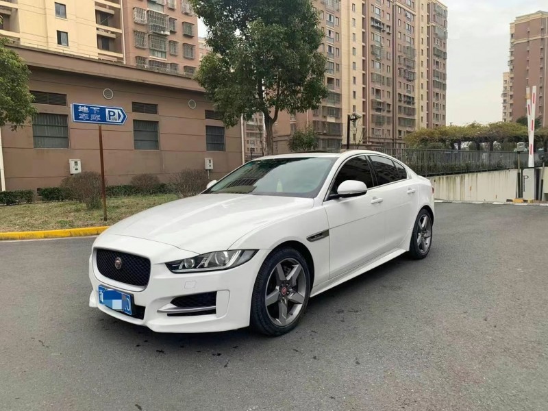 嘉興16年捷豹XE2