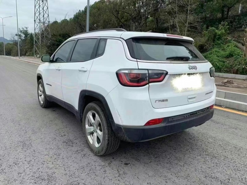 重慶20年Jeep指南者7