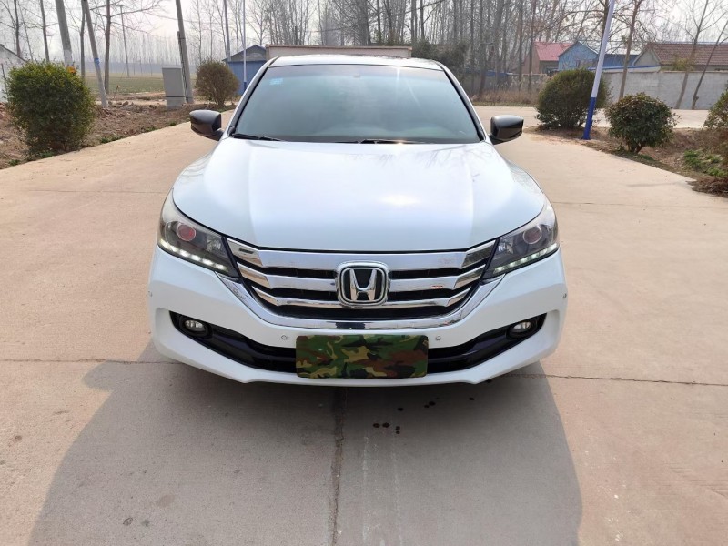 徐州15年本田雅阁9