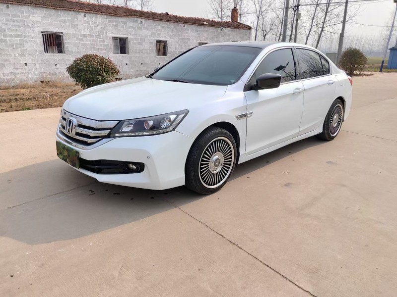 徐州15年本田雅阁8