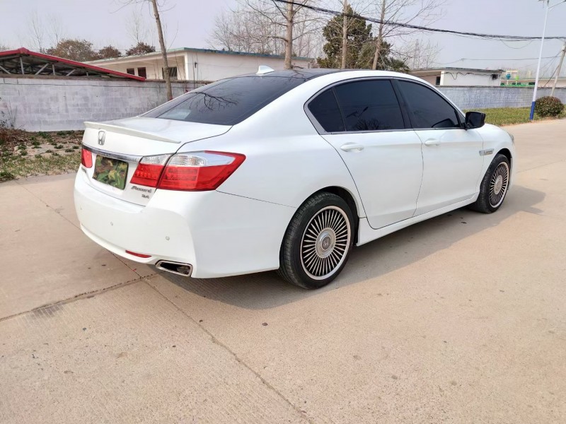 徐州15年本田雅阁5