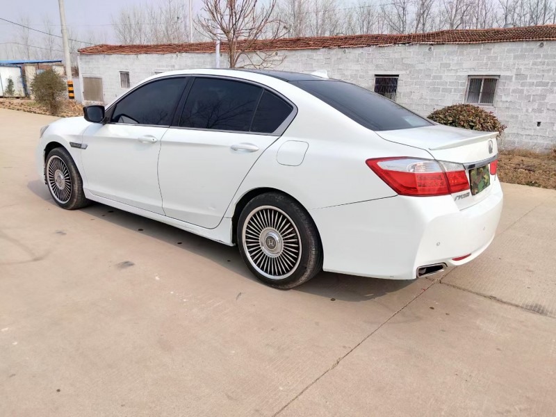 徐州15年本田雅阁4