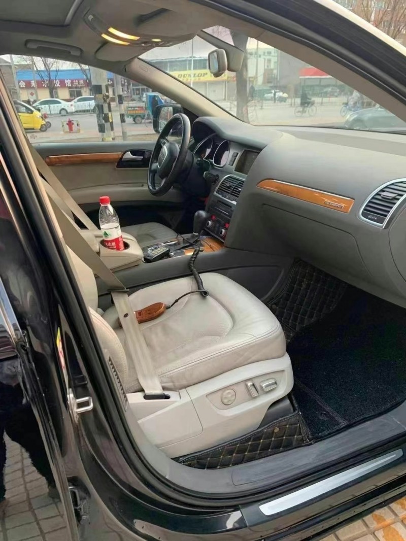 泰安10年奧迪Q74