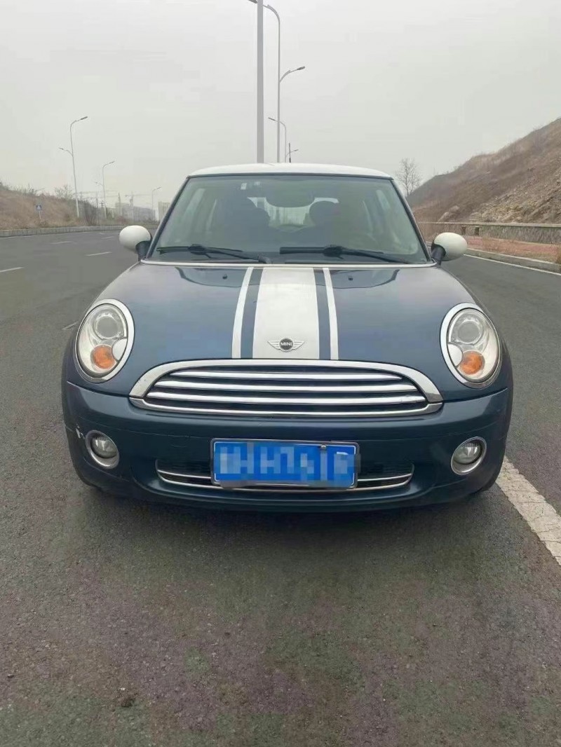 日照09年寶馬MINI1