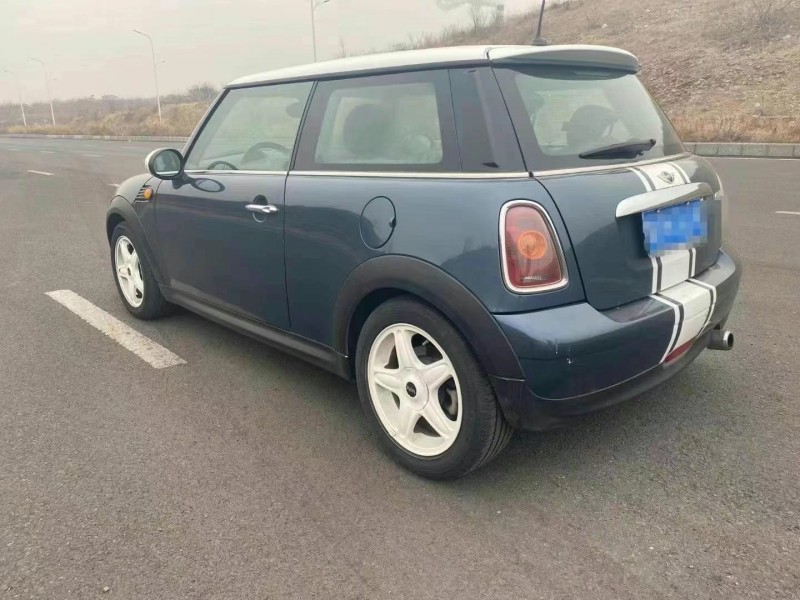 日照09年寶馬MINI6
