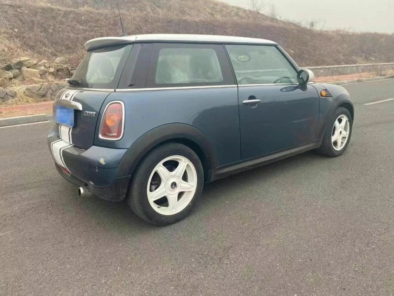 日照09年寶馬MINI7