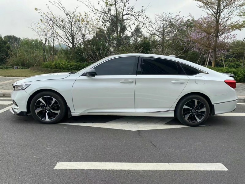 广州19年本田雅阁5