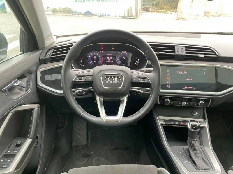 广州20年奥迪Q37