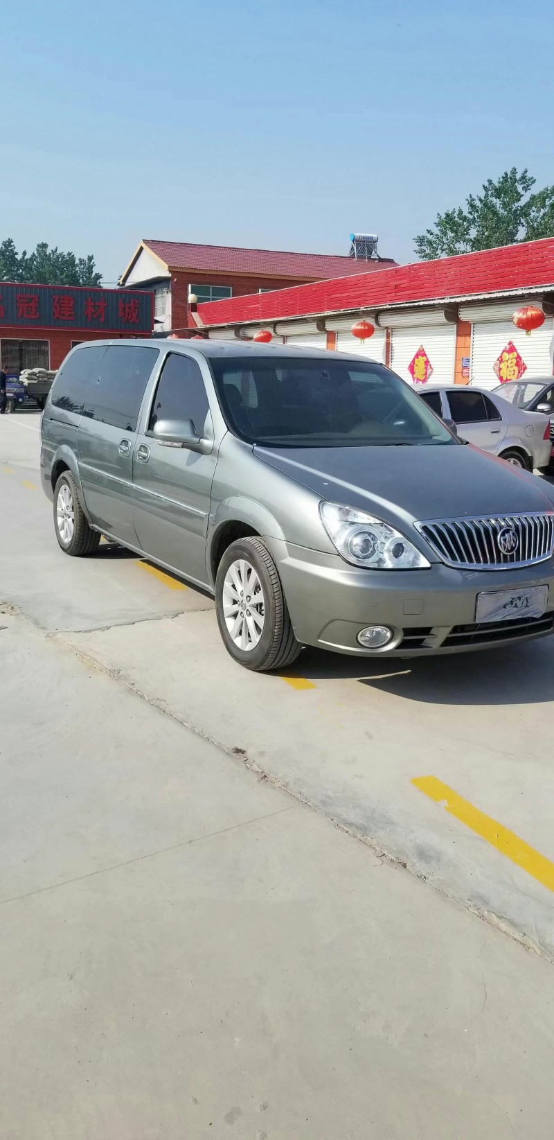 潍坊15年别克陆尊6