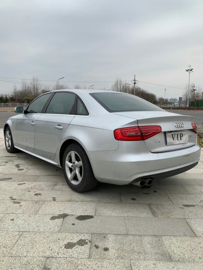 枣庄13年奥迪A4L8