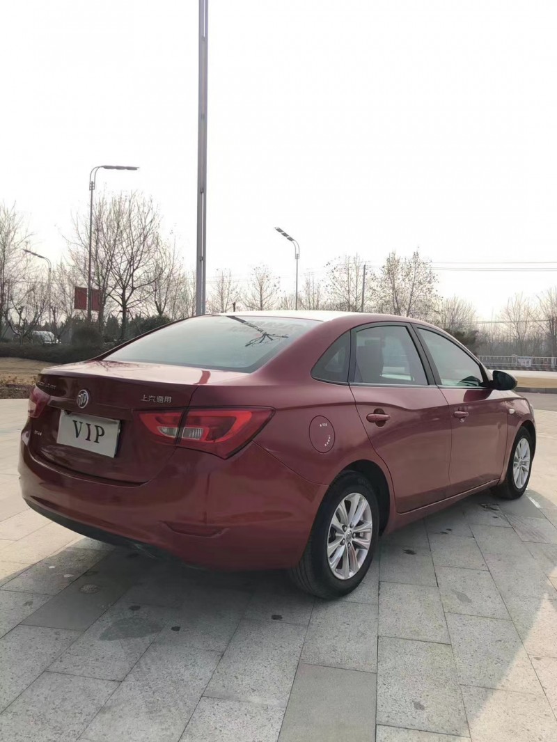 枣庄17年别克英朗GT7