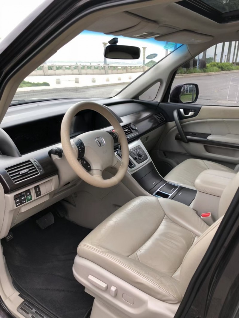 佛山14年本田艾力绅5