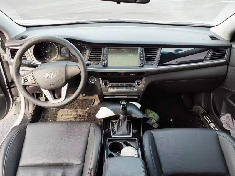 沈陽19年現代名圖7