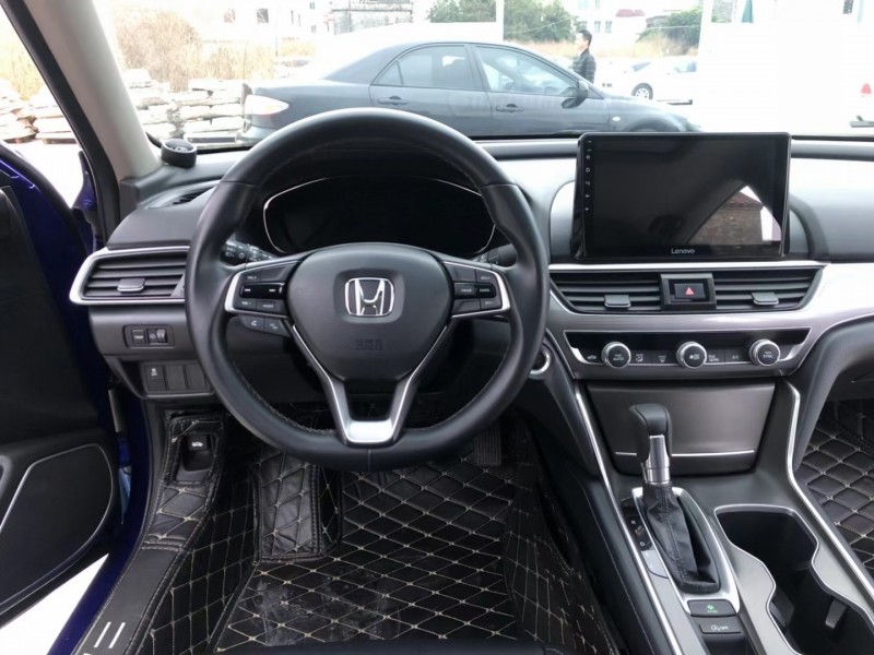 佛山19年本田雅阁6