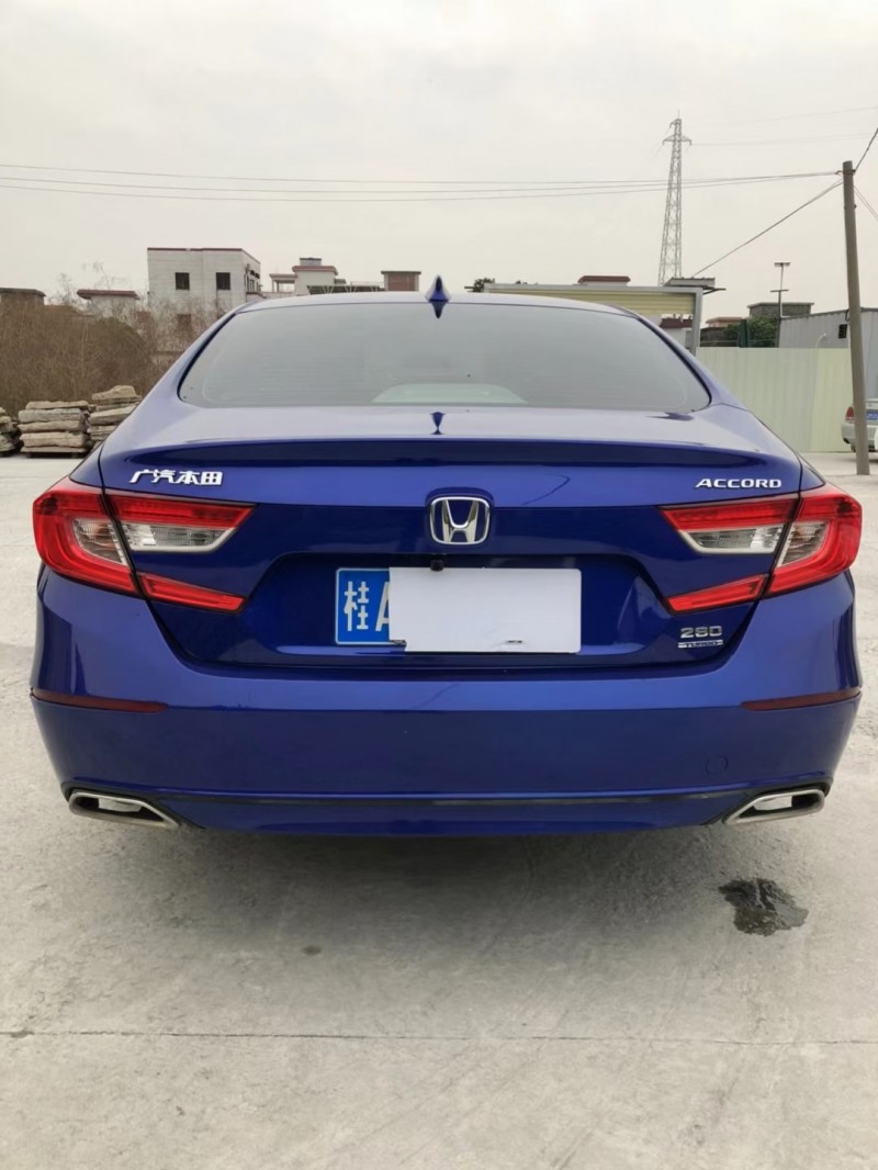 佛山19年本田雅阁9