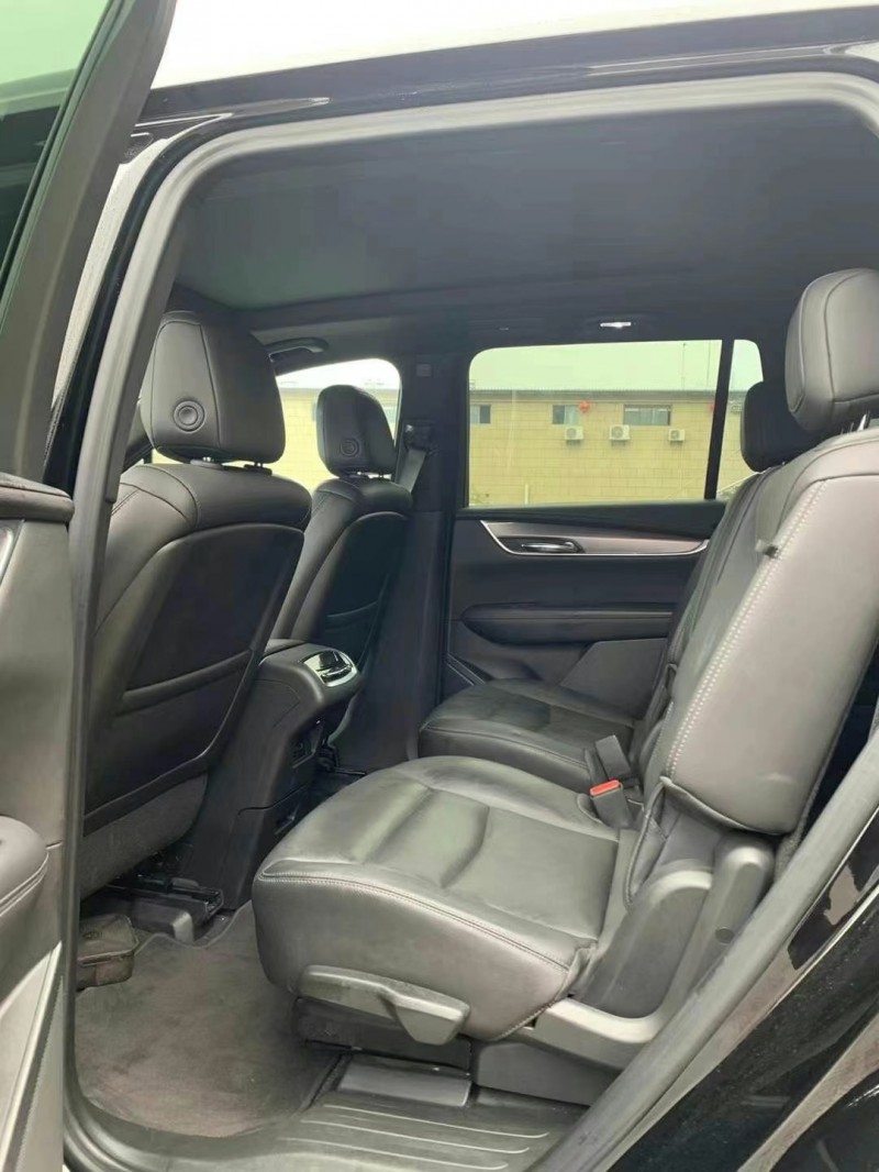 武汉20年凯迪拉克XT64