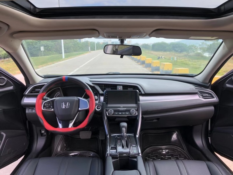 佛山17年本田思域7